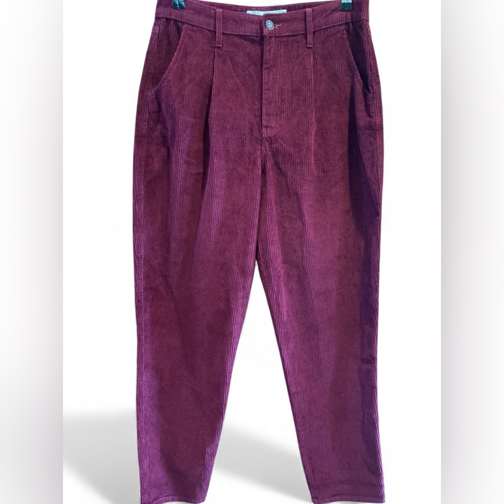 Hollister Women’s Wide Wale Corduroy Burgundy Pleated Pants Size 11/30
